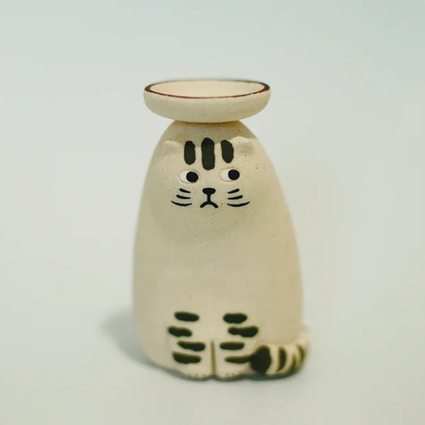 Essential Oil Diffuser | The Cat Wants Can!